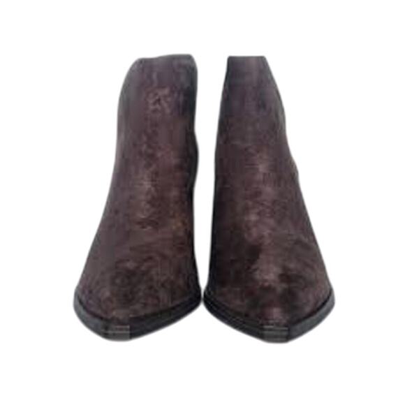 Suede Leather Vince Camuto Gigietta Booties - Picture 2 of 3